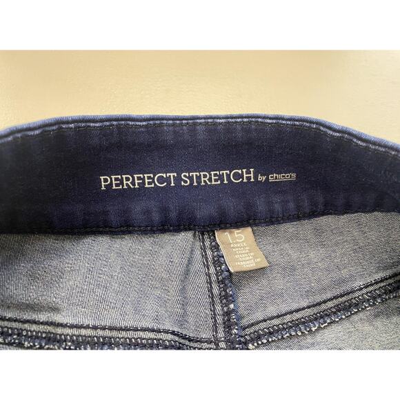 Chico's Perfect Stretch Jeans 1.5 US 10 Ankle Crop Dark Wash Blue Pull On 33x26 - Picture 12 of 15